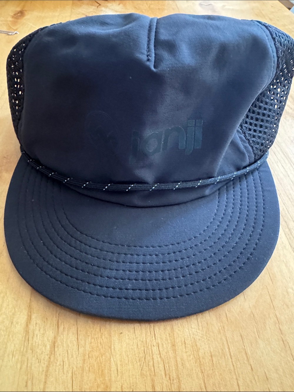 Janji trailbreaker Black Mesh-running hat-